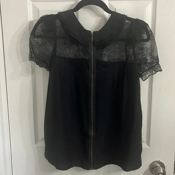 Smythe Black Lace Top - Picture 3 of 3